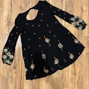 Free People Black dress with embroidery Accent